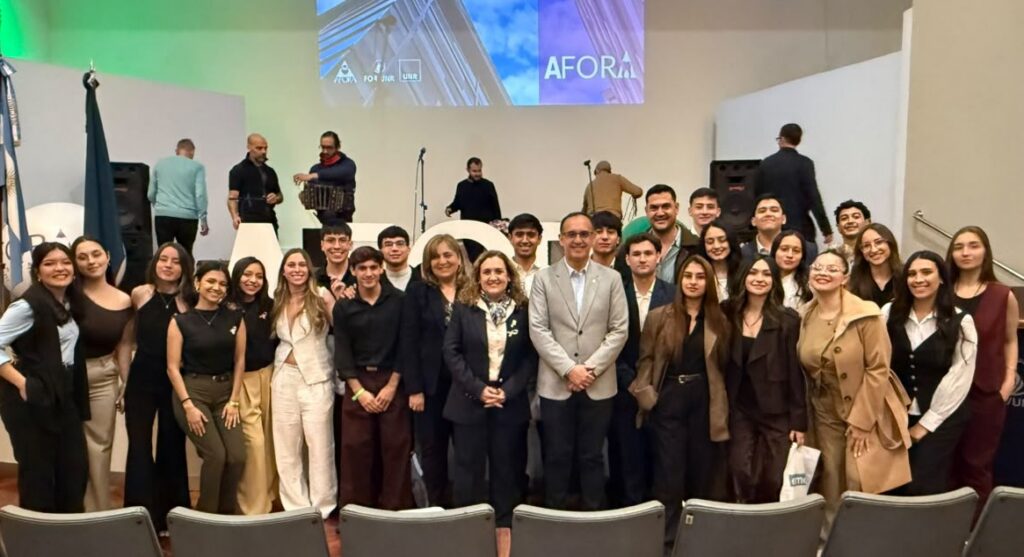 Más de 30 estudiantes de FOUNNE expusieron en el encuentro de AFORA